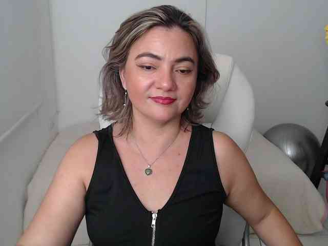 ana-milf webcam