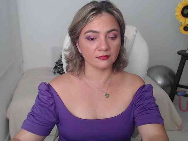 ana-milf webcam