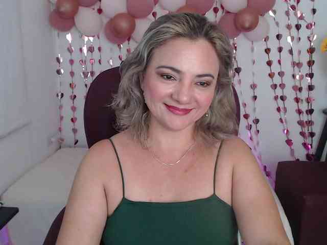 ana-milf webcam