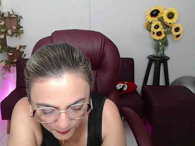 ana-milf webcam