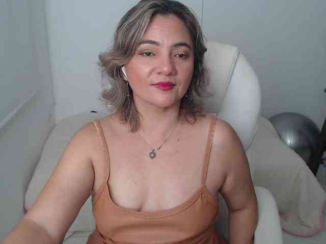 ana-milf webcam