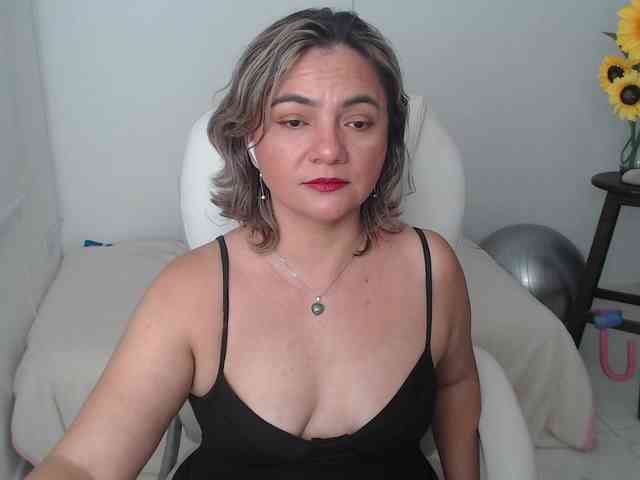 ana-milf webcam