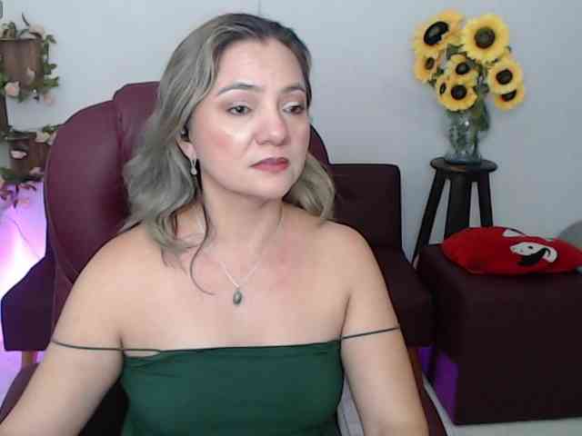 ana-milf webcam