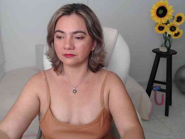 ana-milf webcam