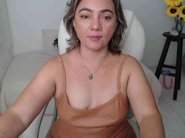 ana-milf