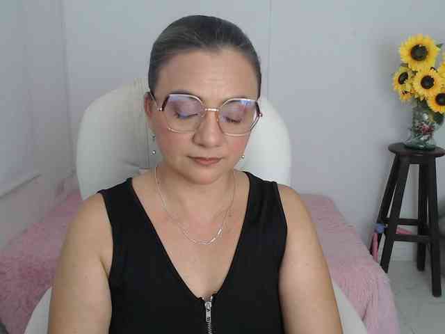 ana-milf webcam
