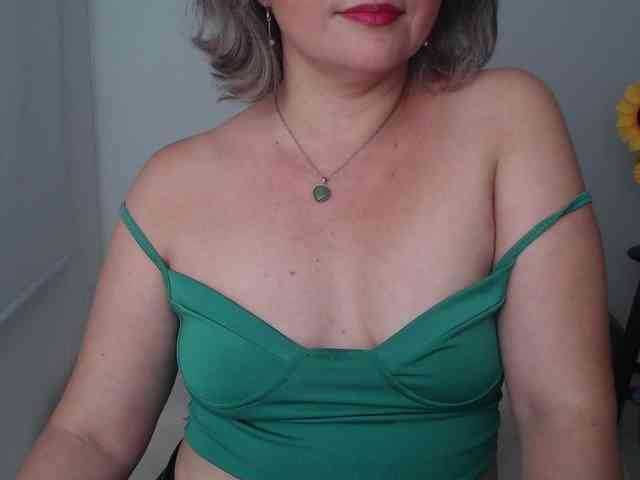 ana-milf webcam