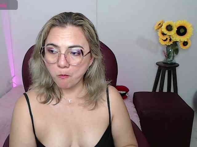 ana-milf webcam