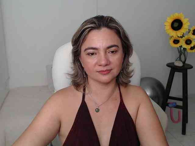 ana-milf webcam