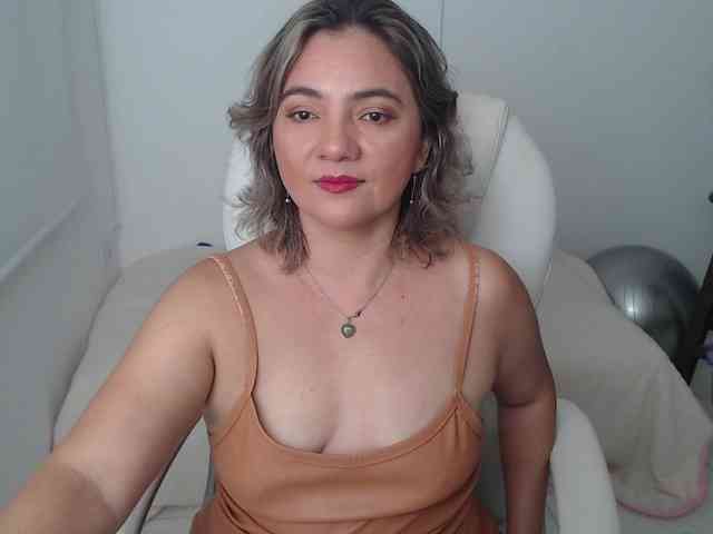 ana-milf webcam