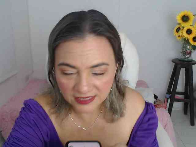 ana-milf webcam
