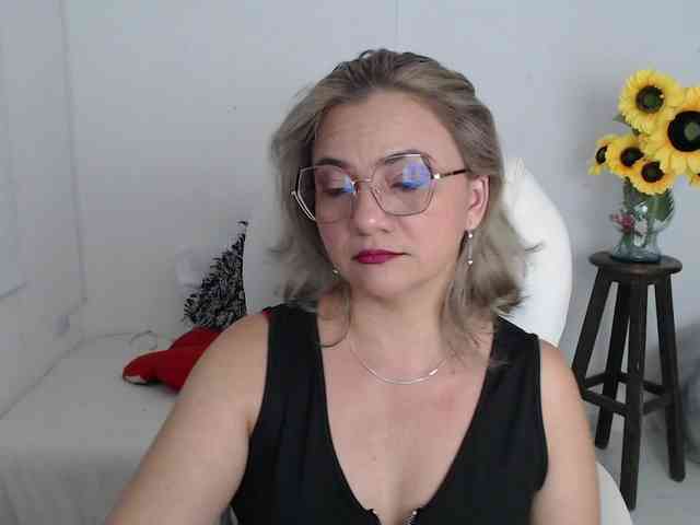 ana-milf webcam