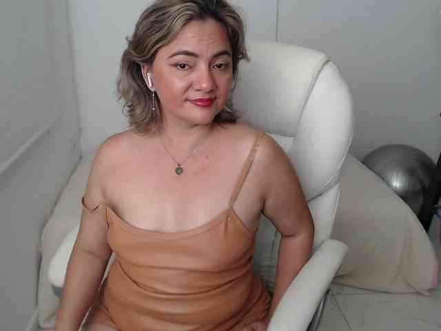 ana-milf webcam