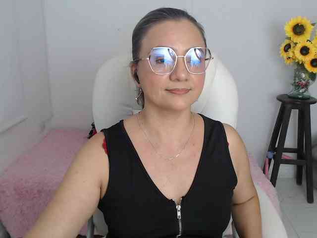 ana-milf webcam