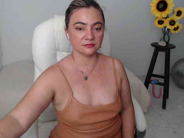 ana-milf webcam