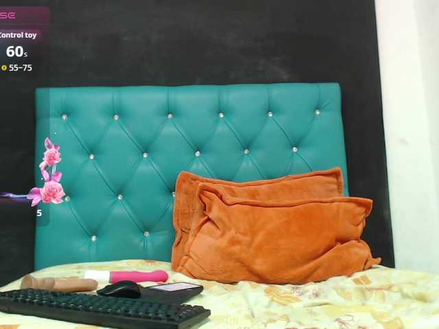 jazmyn-flower's BongaCams show and profile