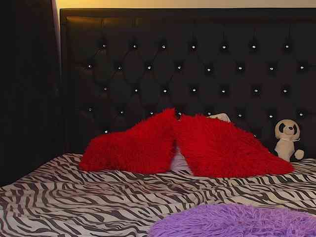 Naomi-Fire webcam