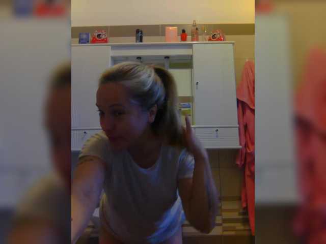 Dark-Angel-22's BongaCams show and profile