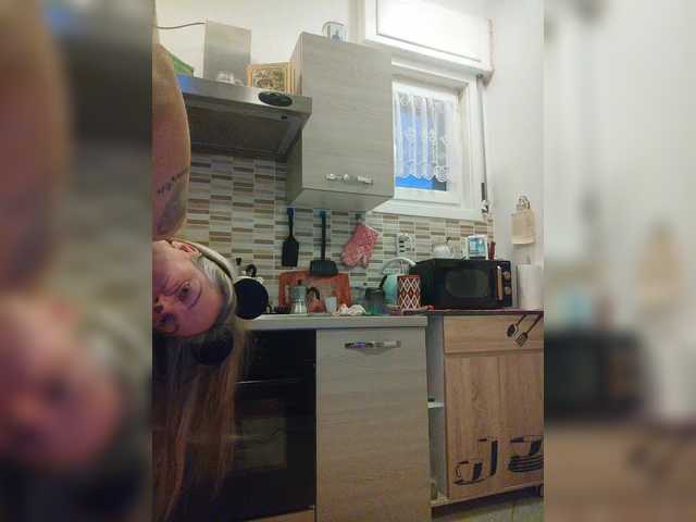 Dark-Angel-22's BongaCams show and profile