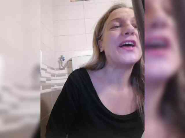 Dark-Angel-22 webcam