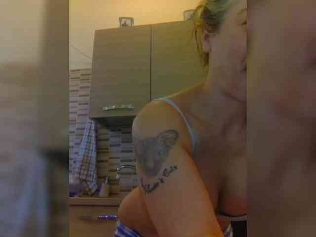 Dark-Angel-22 webcam