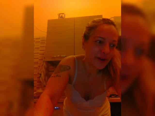 Dark-Angel-22 webcam