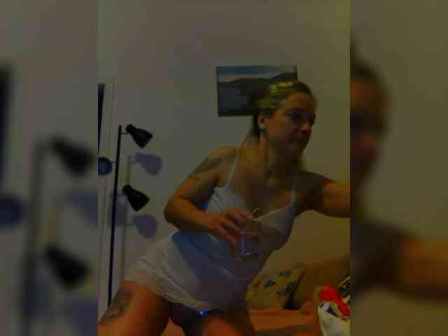 Dark-Angel-22 webcam