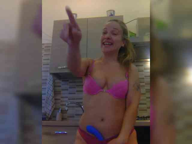 Dark-Angel-22 webcam