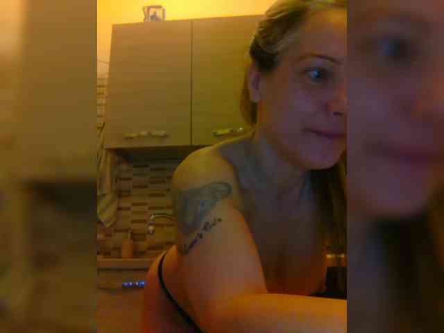 Dark-Angel-22 webcam