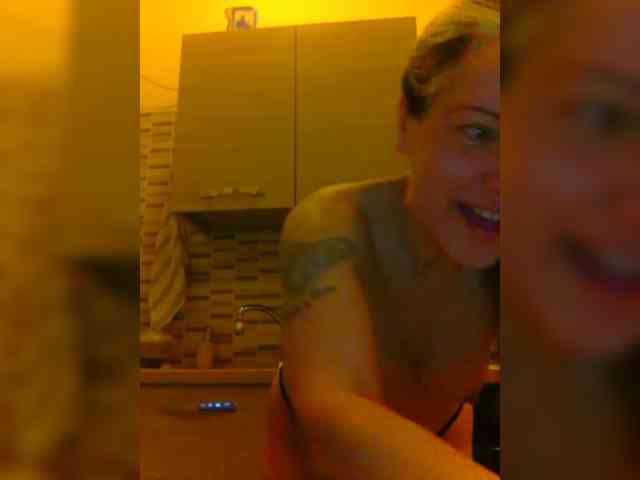 Dark-Angel-22 webcam