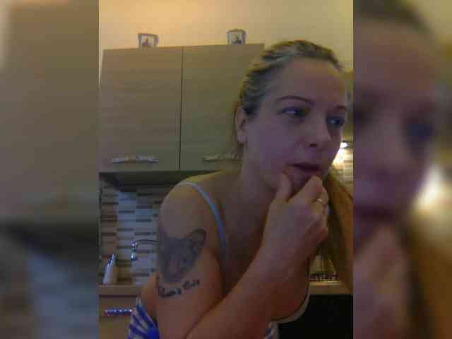 Dark-Angel-22 webcam