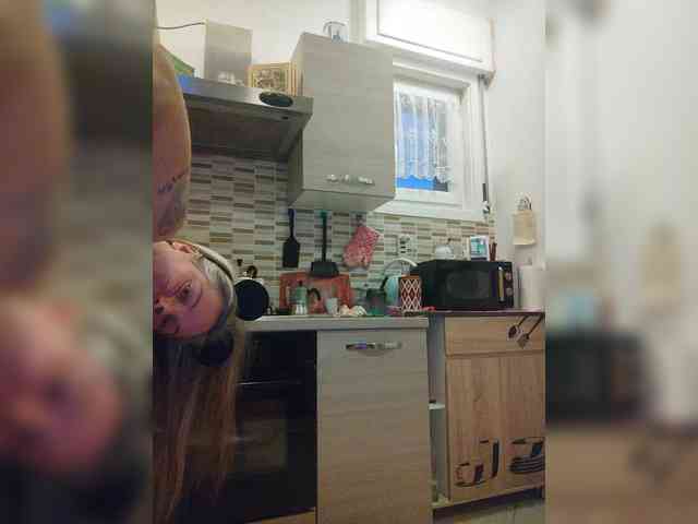 Dark-Angel-22 webcam