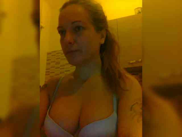 Dark-Angel-22 webcam