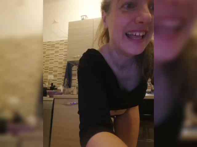 Dark-Angel-22 webcam