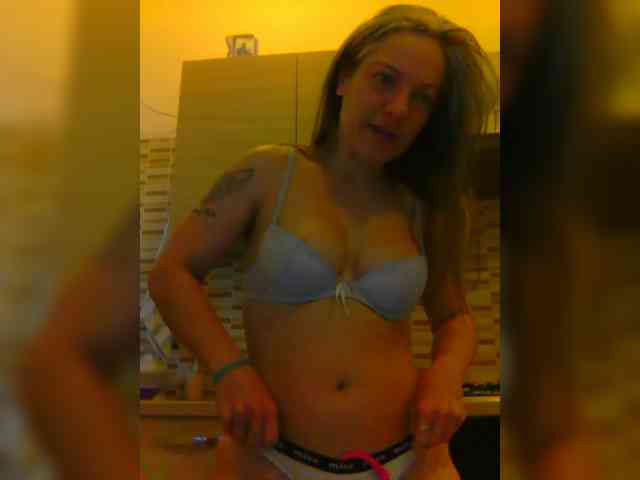 Dark-Angel-22 webcam