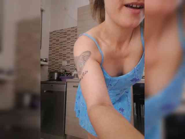 Dark-Angel-22 webcam