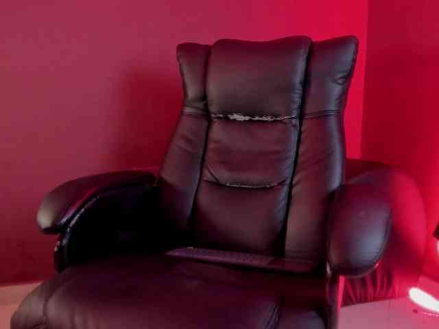 zoe-roux21 webcam