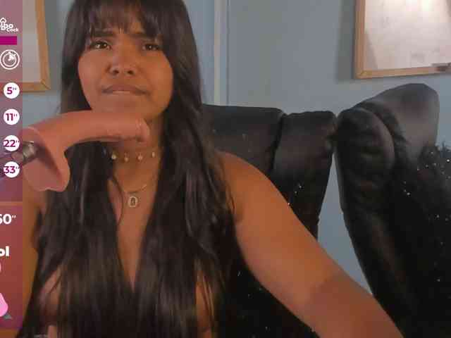 zoe-roux21 webcam