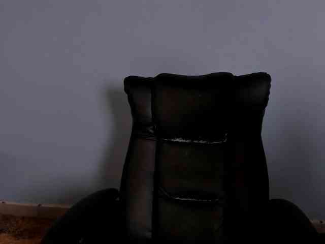 zoe-roux21 webcam