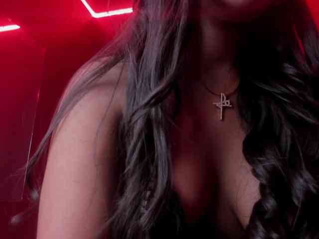 zoe-roux21 webcam