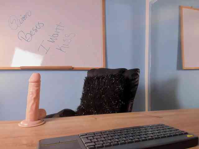 zoe-roux21 webcam