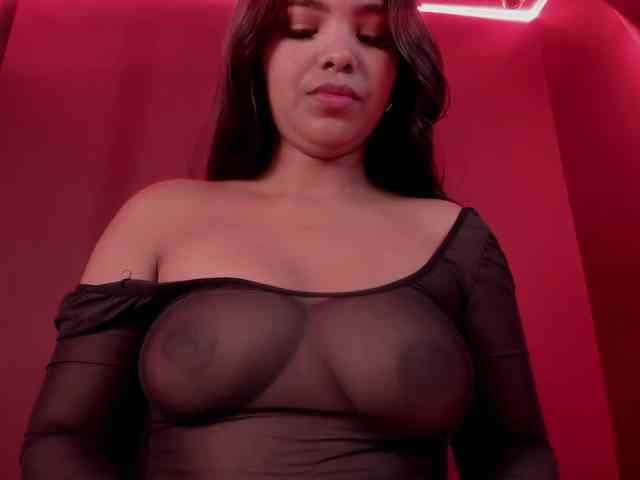 zoe-roux21 webcam