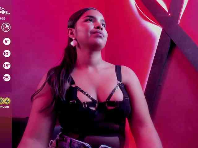 zoe-roux21 webcam