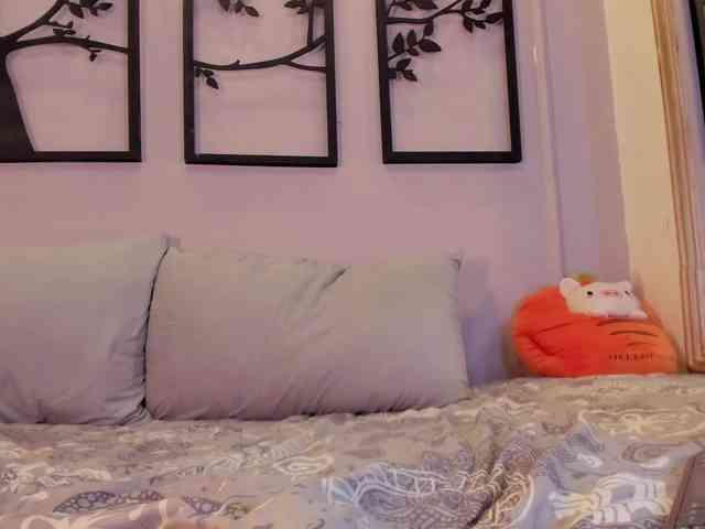 zoe-roux21 webcam