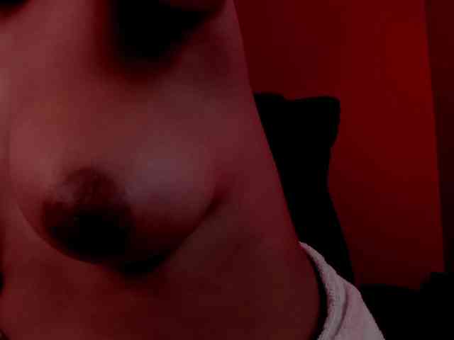 zoe-roux21 webcam