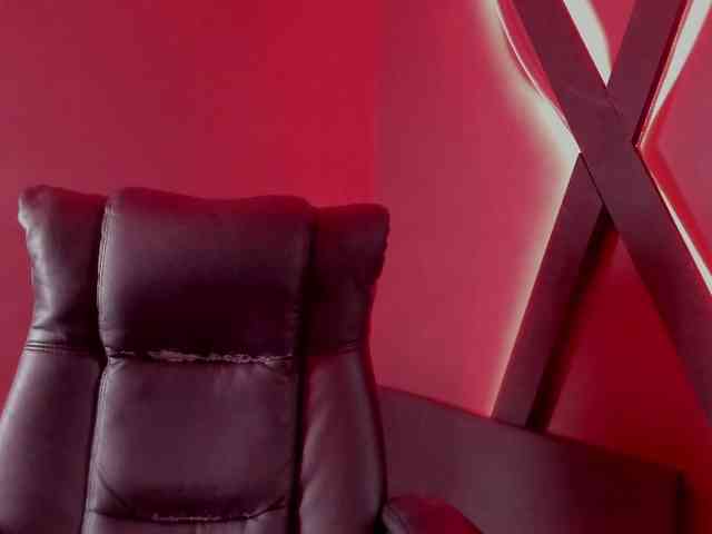 zoe-roux21 webcam