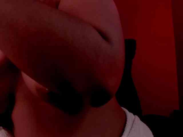 zoe-roux21 webcam