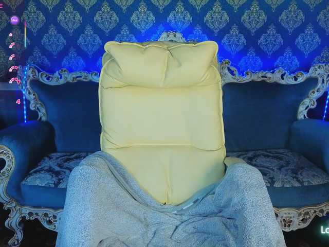 NeylaCharm's BongaCams show and profile