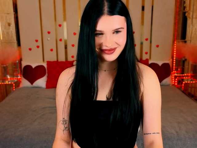 NeylaCharm's BongaCams show and profile