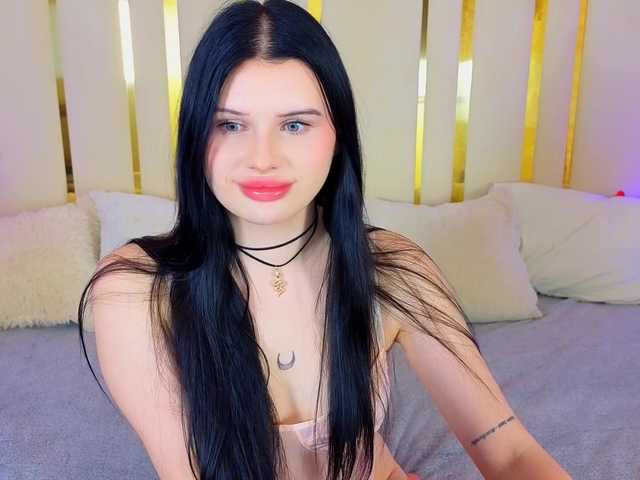 NeylaCharm's BongaCams show and profile